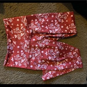 High Waisted Beyond Yoga Capris